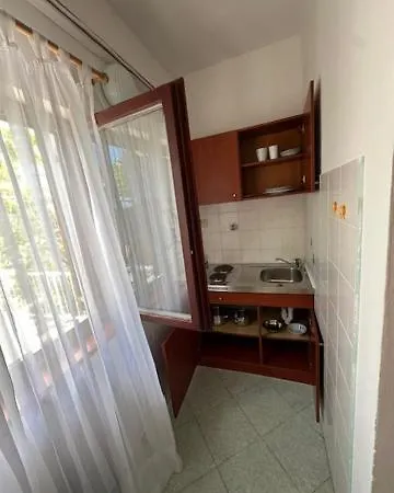 Za 2-3 Osobe アパート